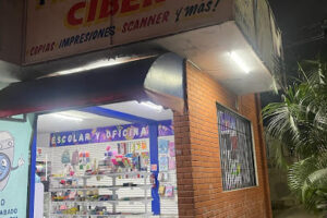 Victor’s Papelería y Ciber en Villa de Álvarez