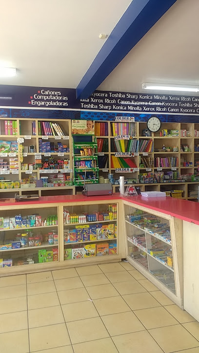 Copy Net, Israel Estudillo en Ensenada