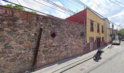 Lonas, Bordados y Más Almaguer en San Miguel de Allende